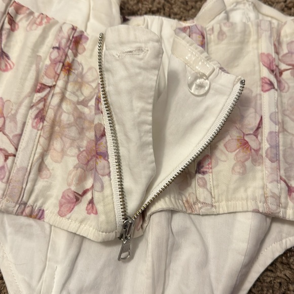 Bardot Corset Top - Picture 3 of 9